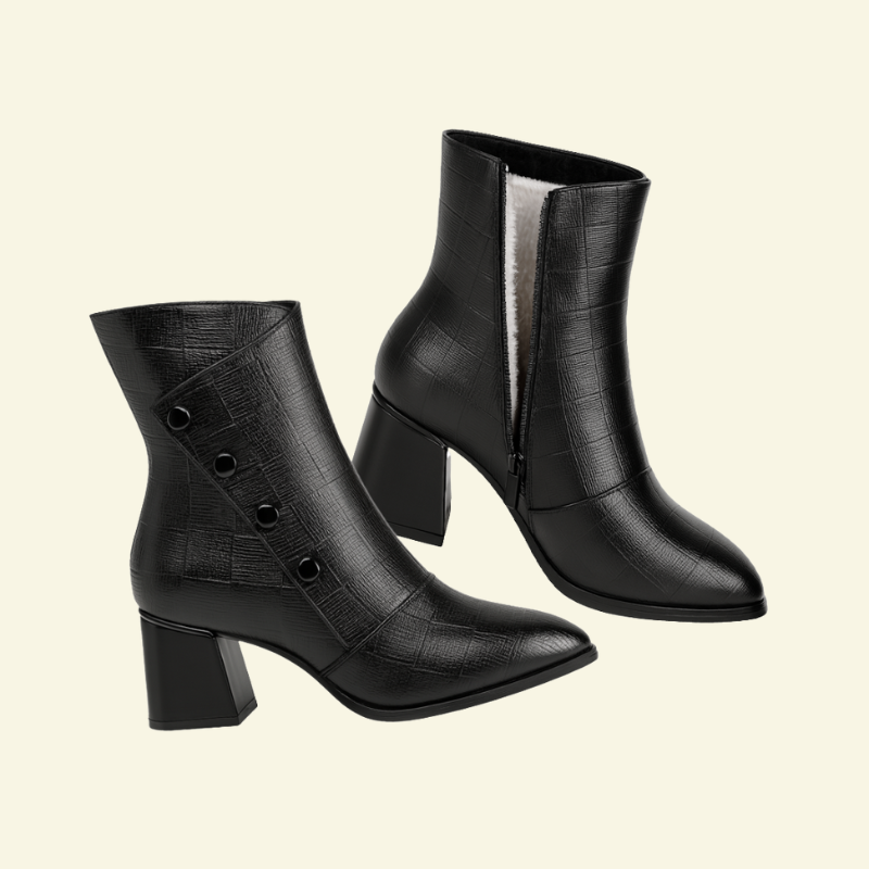 Para czarnych botków damskich z bocznym zamkiem i szpiczastym noskiem, prezentująca elegancki, ponadczasowy styl — Lubomirske