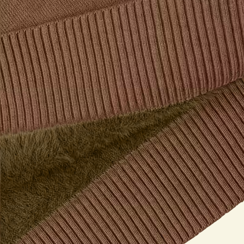 Makrodetal dzianiny golfu: prążkowane wykończenie i miękka, zimowa faktura materiału z pluszową podszewką — Lubomirske