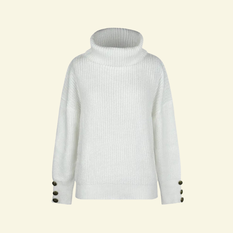 Biały damski golf z miękkim kołnierzem typu cowl, wykonany z puszystej dzianiny o delikatnej strukturze i ozdobnymi guzikami przy mankietach — Lubomirske