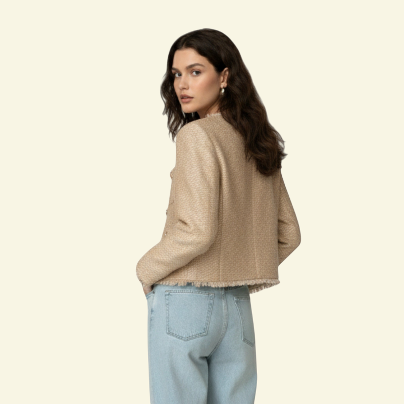 Profil beżowej marynarki tweedowej — strukturalny krój i luksusowe detale Lubomirske